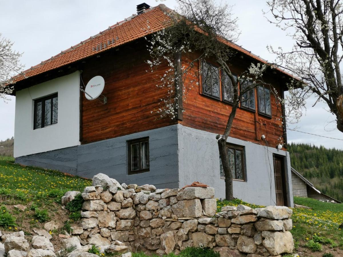 Uvac Griffon Villa Nova Varos Ngoại thất bức ảnh